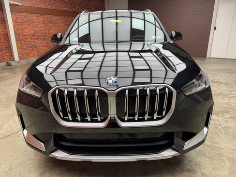 Used 2025 BMW X1 xDrive28i w/ Technology Package image 8
