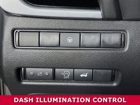 Used 2026 Nissan Rogue SV image 12