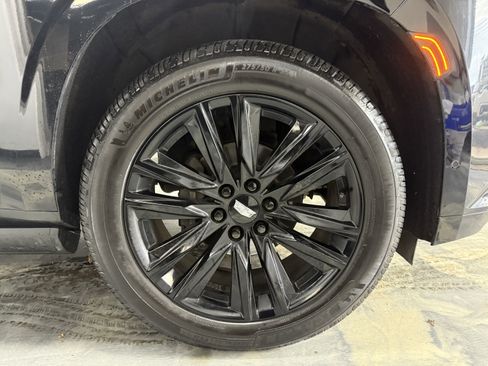 Used 2021 Cadillac Escalade Sport Platinum image 34