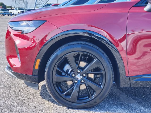 Used 2023 Buick Envision Preferred w/ Sport Touring Package AWD/4WD image 8