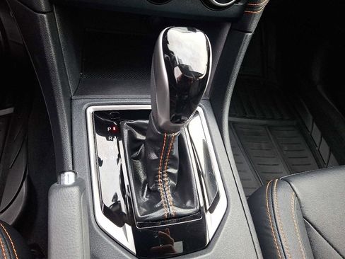 Used 2019 Subaru Crosstrek 2.0i Limited w/ Moonroof Package w/Navigation image 16