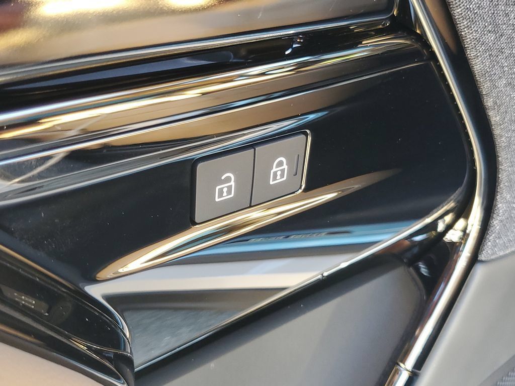 New 2027 Land Rover Range Rover Sport SE AWD/4WD image 12