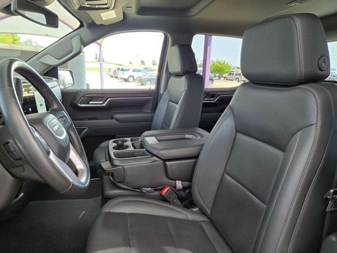 Used 2025 GMC Sierra 1500 SLT AWD/4WD image 26