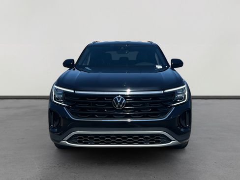 Used 2026 Volkswagen Atlas Cross Sport SE image 8