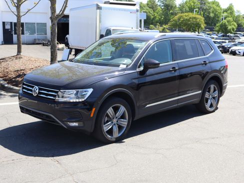 Used 2021 Volkswagen Tiguan SEL image 5