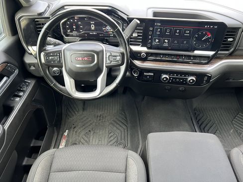 Used 2024 GMC Sierra 3500 SLE w/ SLE Convenience Package image 29