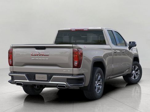 New 2026 GMC Sierra 1500 SLE image 4