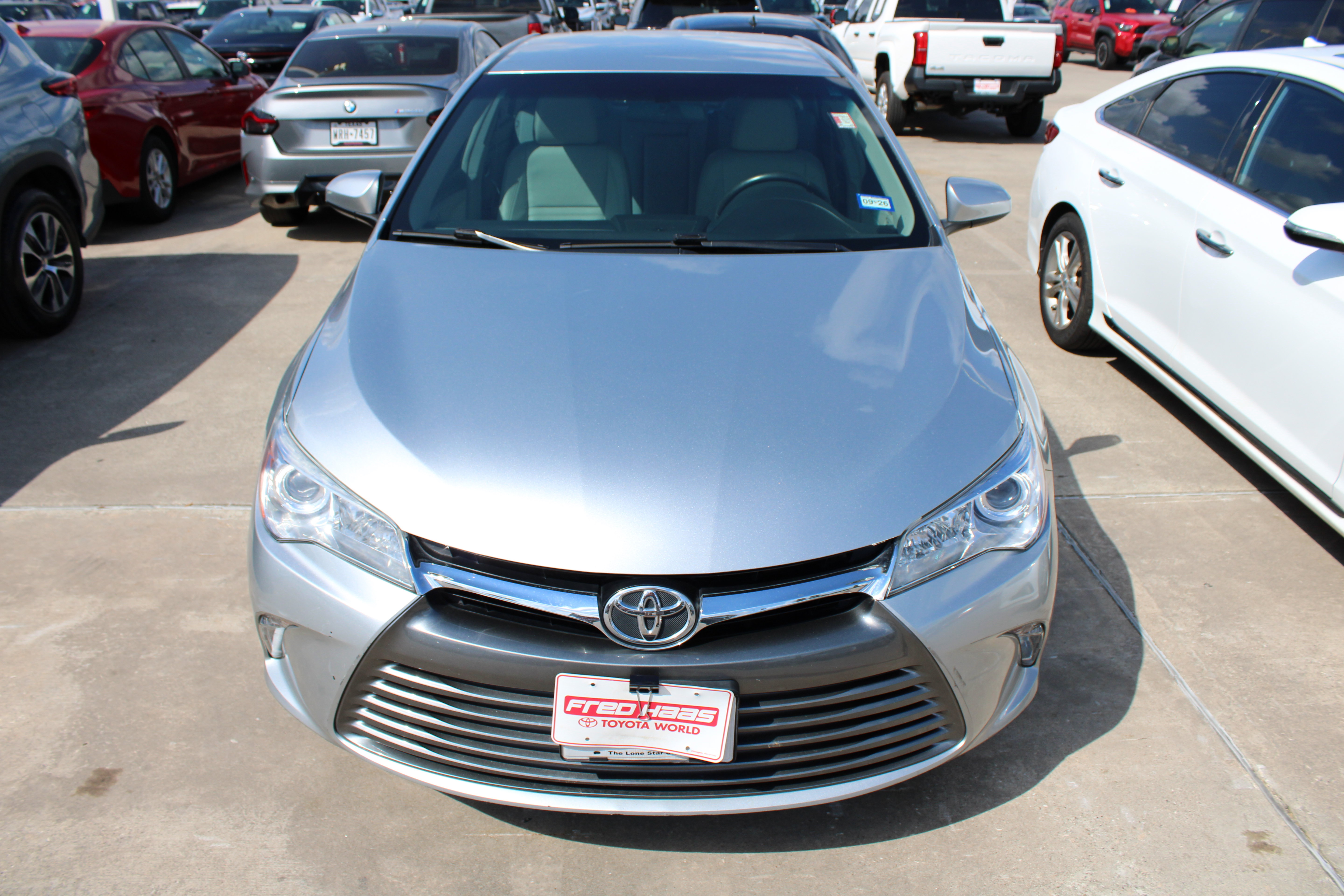 Used 2017 Toyota Camry XLE FWD image 4