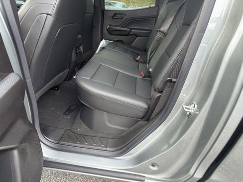 Used 2026 Chevrolet Colorado Trail Boss AWD/4WD image 16