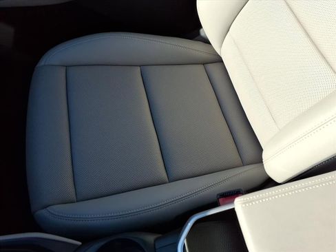 Used 2026 GMC Terrain Elevation w/ Elevation Premium Package image 31