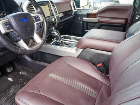 Used 2015 Ford F150 Platinum w/ Equipment Group 701A Luxury image 19