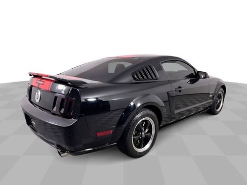 Used 2006 Ford Mustang GT Premium image 8