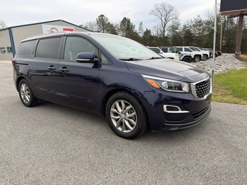 Used 2019 Kia Sedona EX image 6