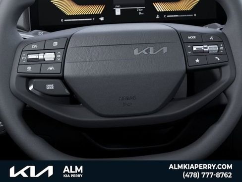 New 2026 Kia K4 LXS image 22