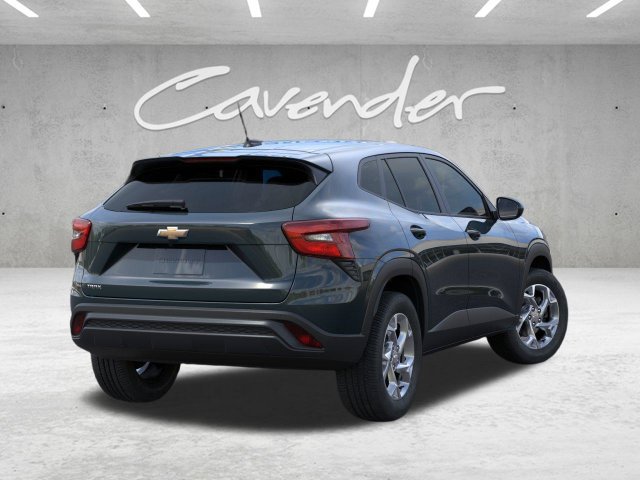 New 2026 Chevrolet Trax LS w/ LS Convenience Package FWD image 4