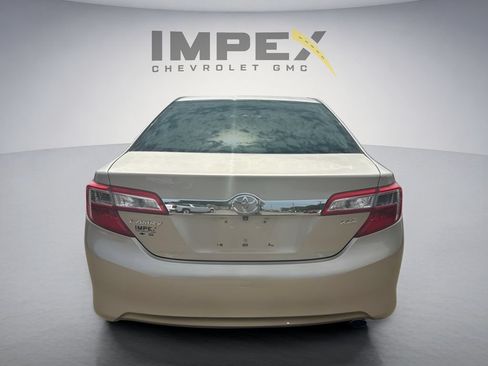 Used 2012 Toyota Camry XLE FWD image 4
