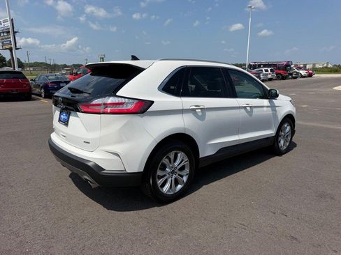 Used 2021 Ford Edge Titanium AWD/4WD image 5