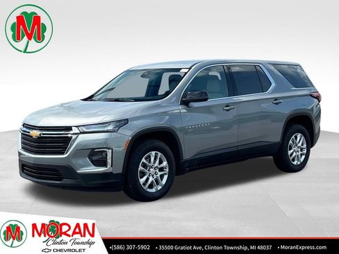 Certified 2023 Chevrolet Traverse LS FWD image 1