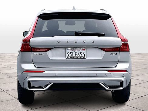 Used 2025 Volvo XC60 B5 Core w/ Climate Package image 7