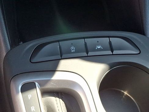 Used 2024 Buick Envista Preferred image 27