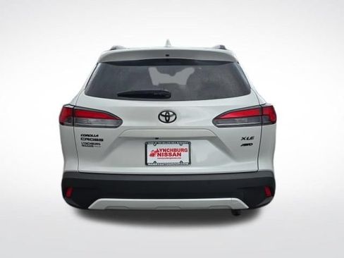 Used 2024 Toyota Corolla Cross XLE w/ Convenience Package AWD/4WD image 4
