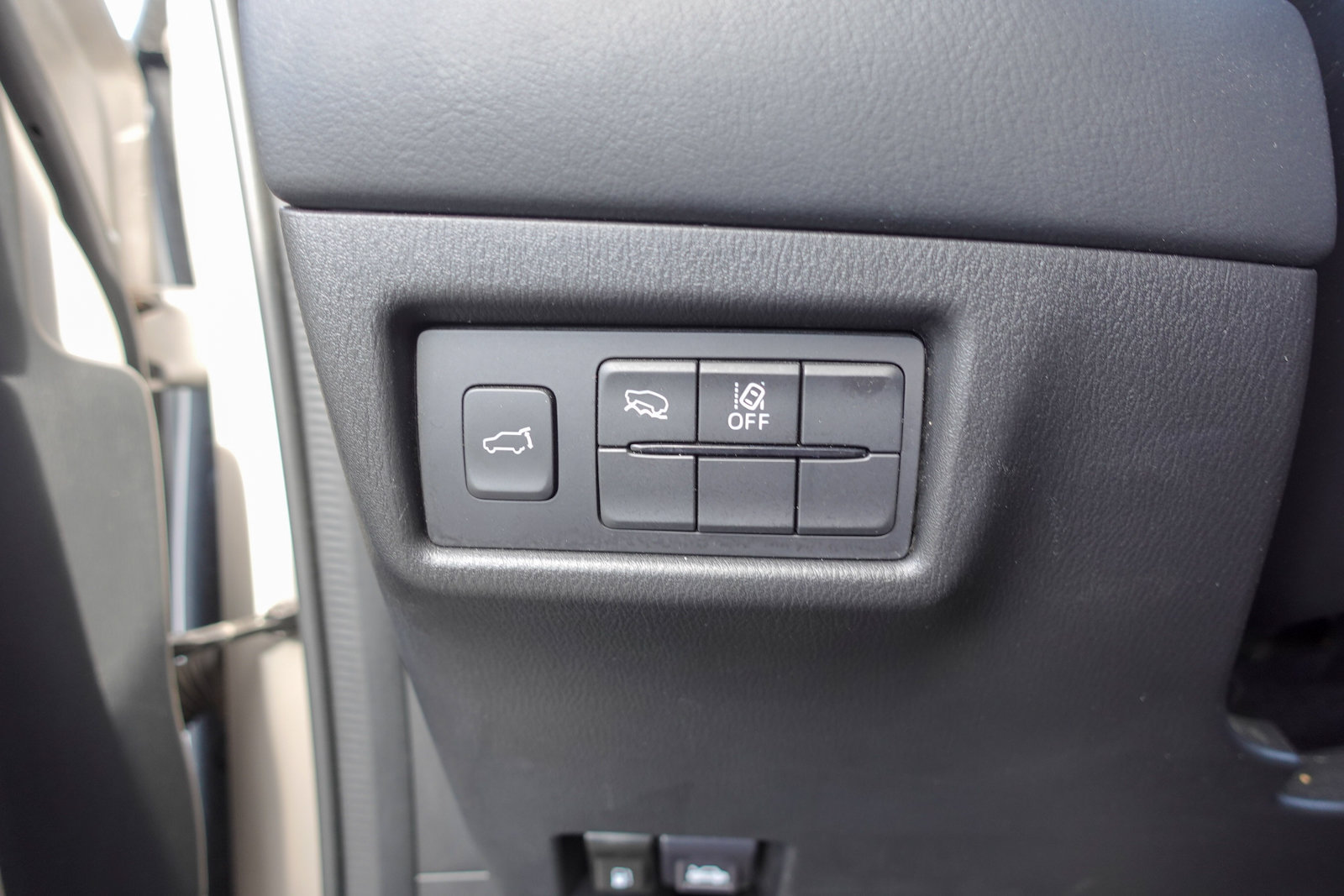 Certified 2025 MAZDA CX-5 AWD 2.5 S w/ Preferred Package image 18
