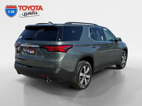 Used 2023 Chevrolet Traverse LT w/ LT Premium Package AWD/4WD image 5