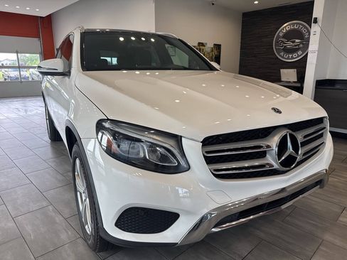 Used 2018 Mercedes-Benz GLC 300 4MATIC w/ Premium Package image 1