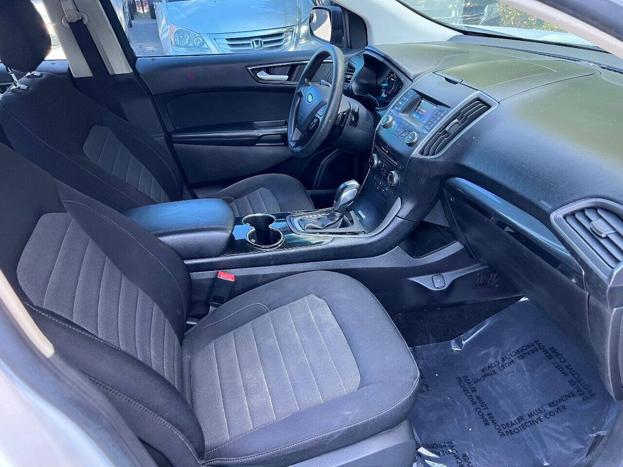 Used 2015 Ford Edge SE FWD image 18