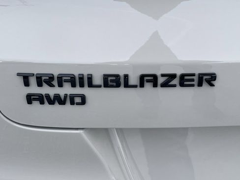 New 2026 Chevrolet TrailBlazer RS w/ Convenience Package image 12