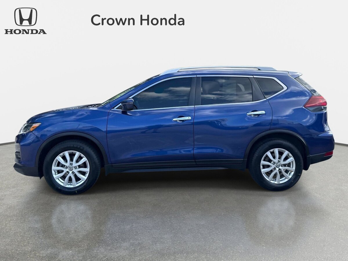 Used 2019 Nissan Rogue S w/ Special Edition Package FWD image 2