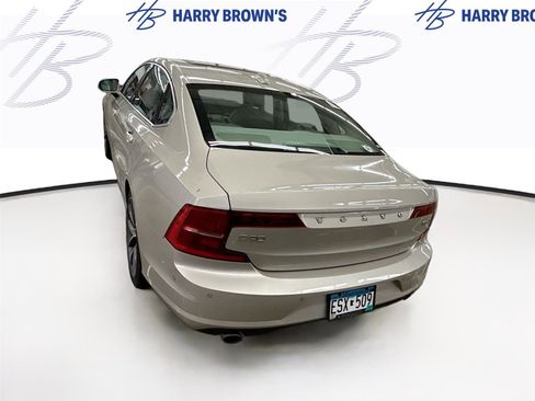 Used 2018 Volvo S90 T5 Momentum w/ Convenience Package image 9