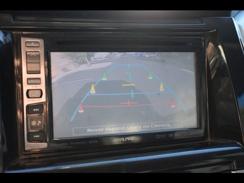 Used 2015 Toyota Tundra SR5 w/ TRD Off Road Package image 10