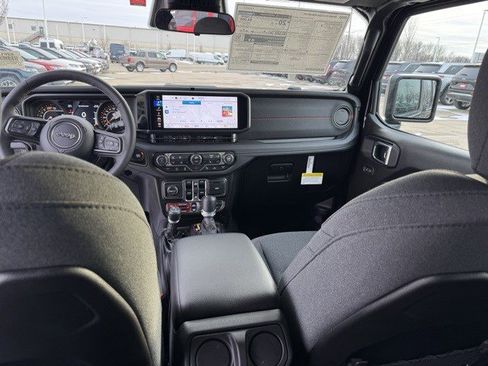 New 2026 Jeep Wrangler Unlimited Rubicon image 30