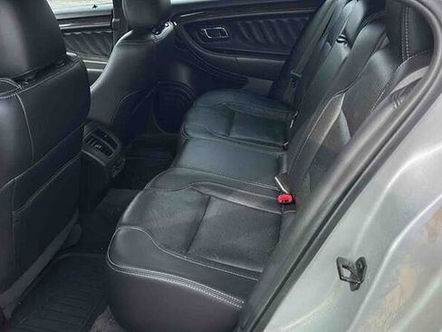 Used 2018 Ford Taurus Limited image 11