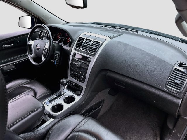 Used 2009 GMC Acadia SLT w/ Visibility Package AWD/4WD image 30