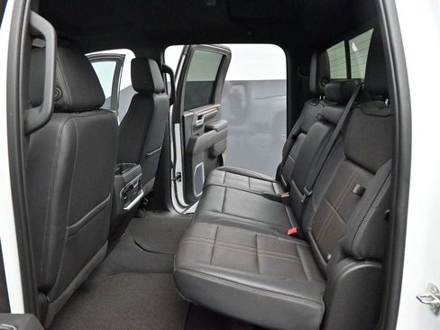 Used 2024 Chevrolet Silverado 2500 High Country w/ Technology Package AWD/4WD image 29