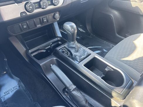 Used 2023 Toyota Tacoma SR image 15
