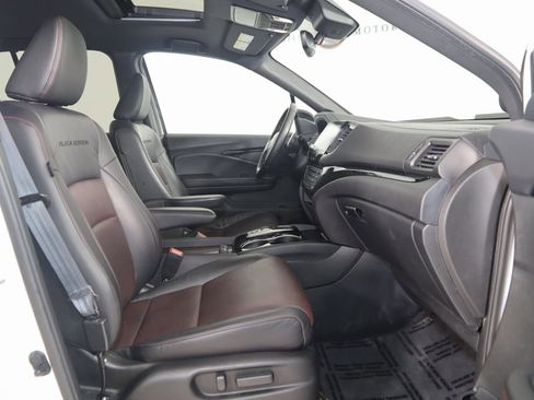 Used 2022 Honda Ridgeline Black Edition image 13