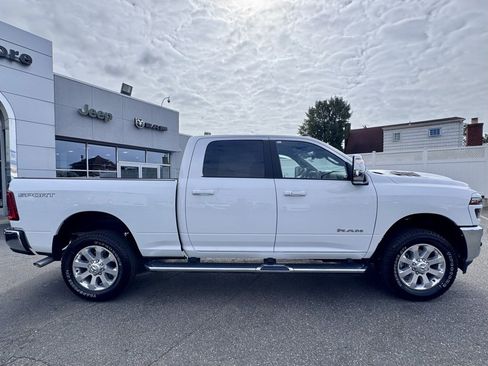 Used 2025 RAM 3500 Laramie w/ Sport Appearance Package image 9