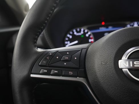 Used 2025 Nissan Sentra SV w/ All-Weather Package FWD image 24