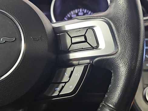 Used 2020 Ford Mustang Coupe RWD image 15