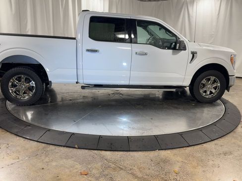 Used 2021 Ford F150 XLT w/ Equipment Group 302A High image 9