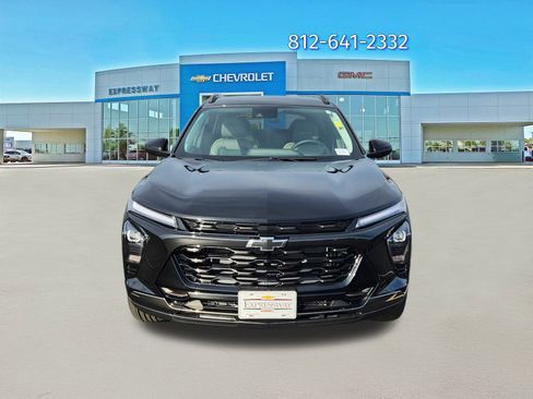 Used 2026 Chevrolet Trax ACTIV image 2
