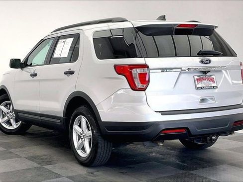 Used 2018 Ford Explorer FWD image 9