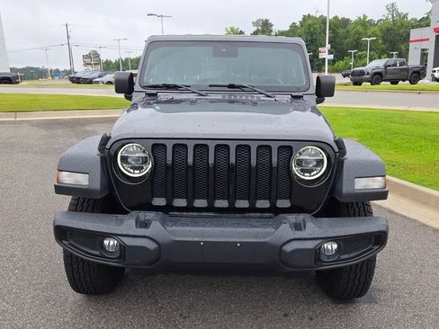 Used 2020 Jeep Wrangler Unlimited Sport AWD/4WD image 2