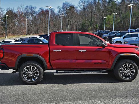 Used 2023 GMC Canyon Denali AWD/4WD image 6