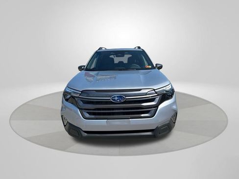 Certified 2025 Subaru Forester Premium image 2