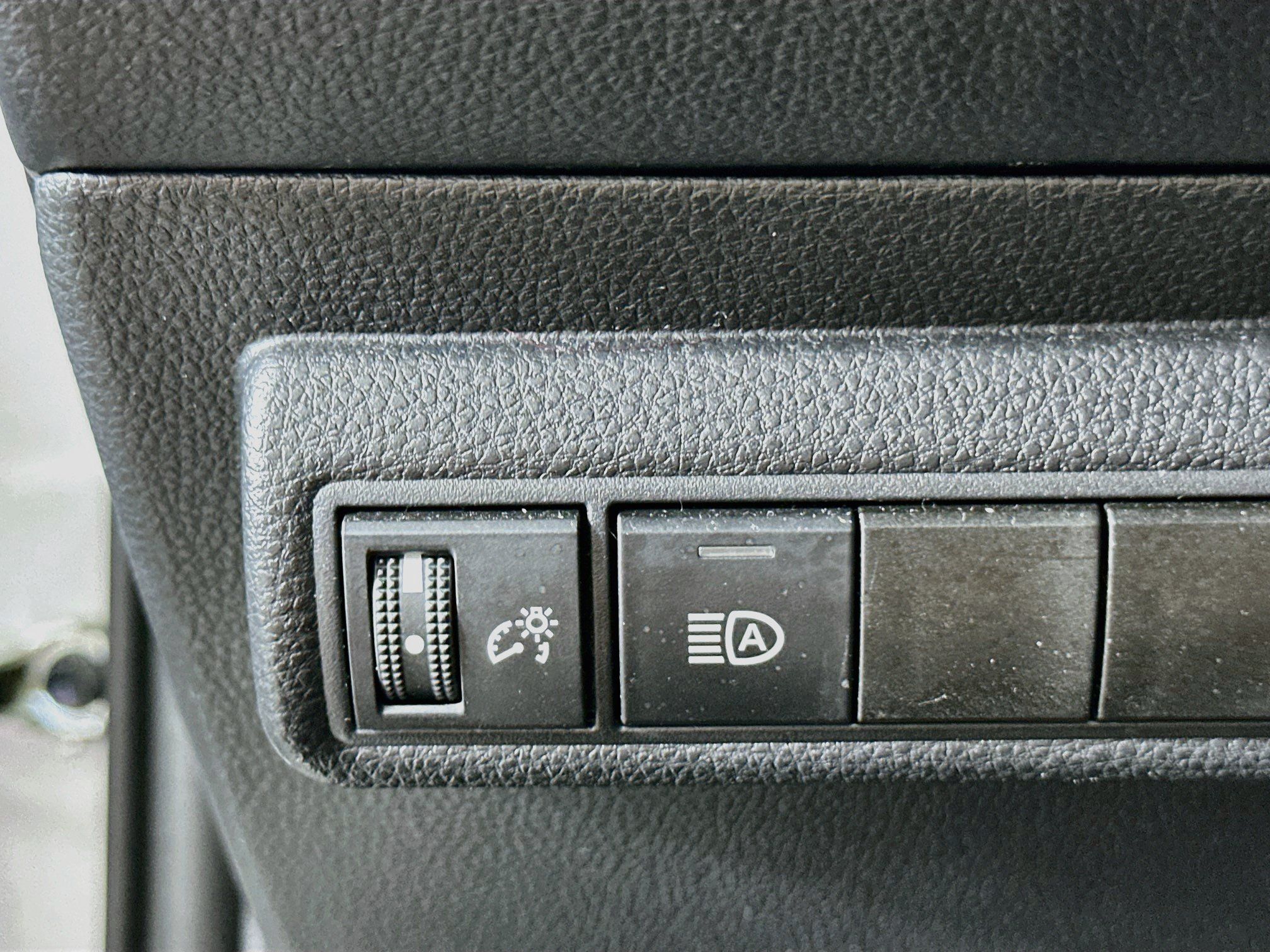 Used 2025 Toyota Corolla LE FWD image 16