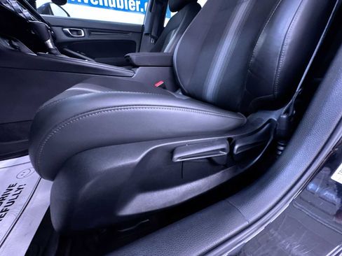 Used 2023 Honda Civic Sport image 5